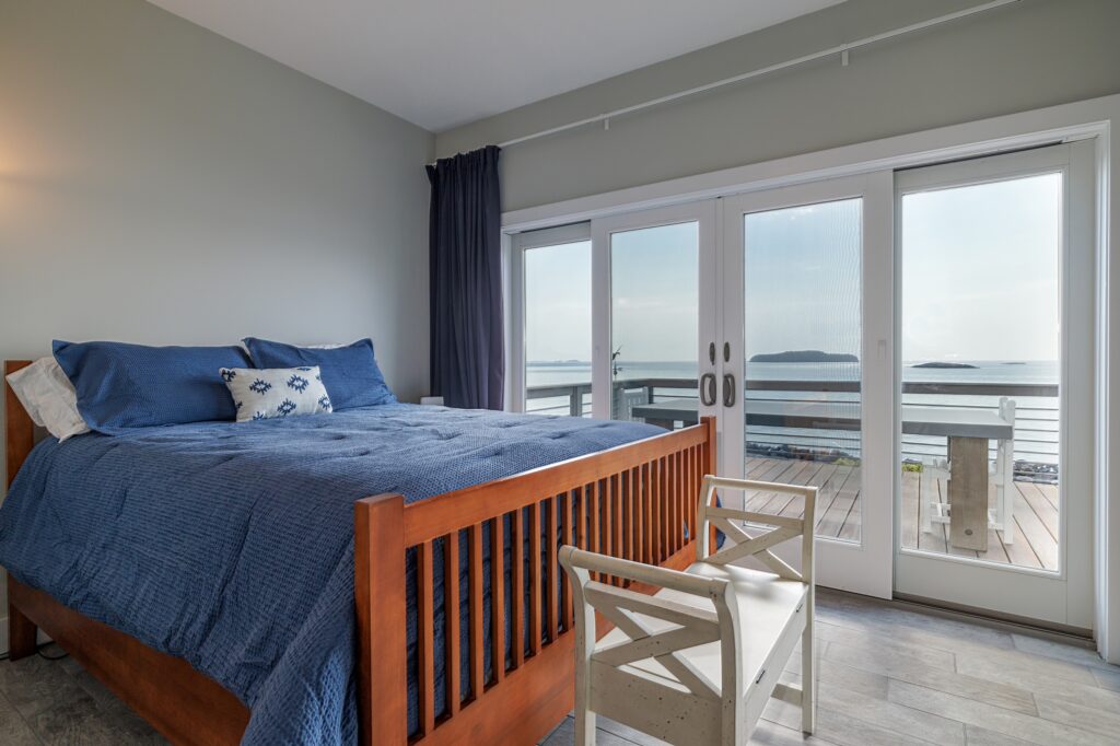 Main House - Guest Bedroom