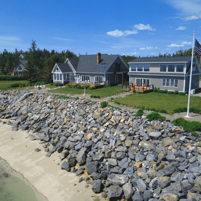 Maine vacation homes
